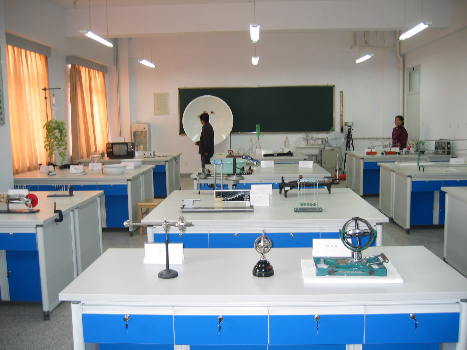 中學實驗室-AZ07